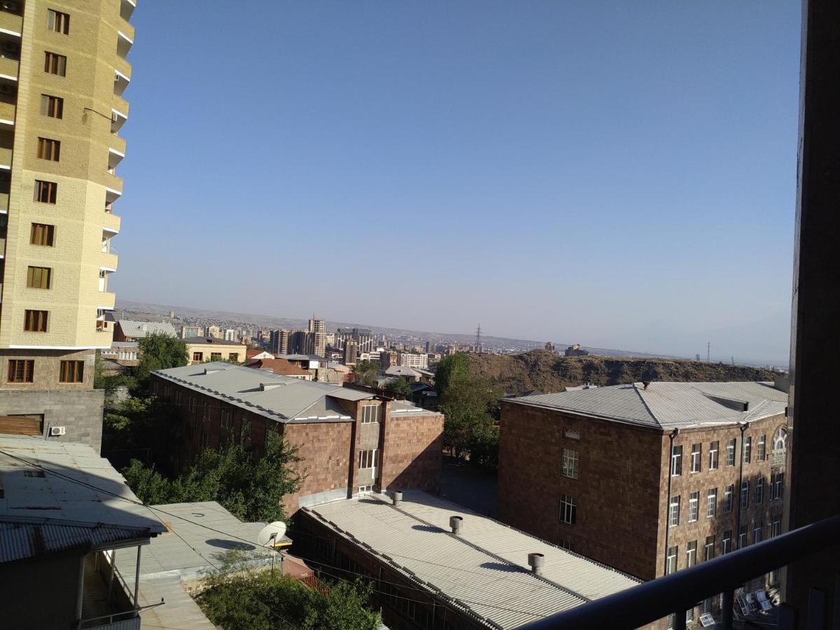 Panorama hotel on Baghramyan avenue Yerevan Bagian luar foto